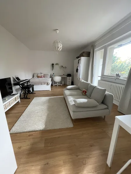 Untermiete (August-Dezember) 1-Zimmer-Wohnung in Berlin Wedding — photo 1
